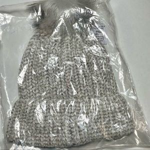 Jules Kae Pom-Pom Beanie Hat NWT